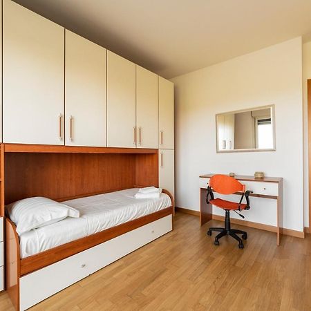Milano Rogoredo Apt With Terrace! Lägenhet Exteriör bild